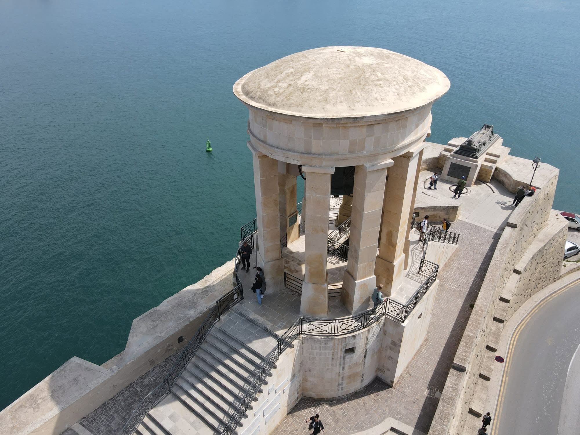 Siege Bell Memorial à La Valette