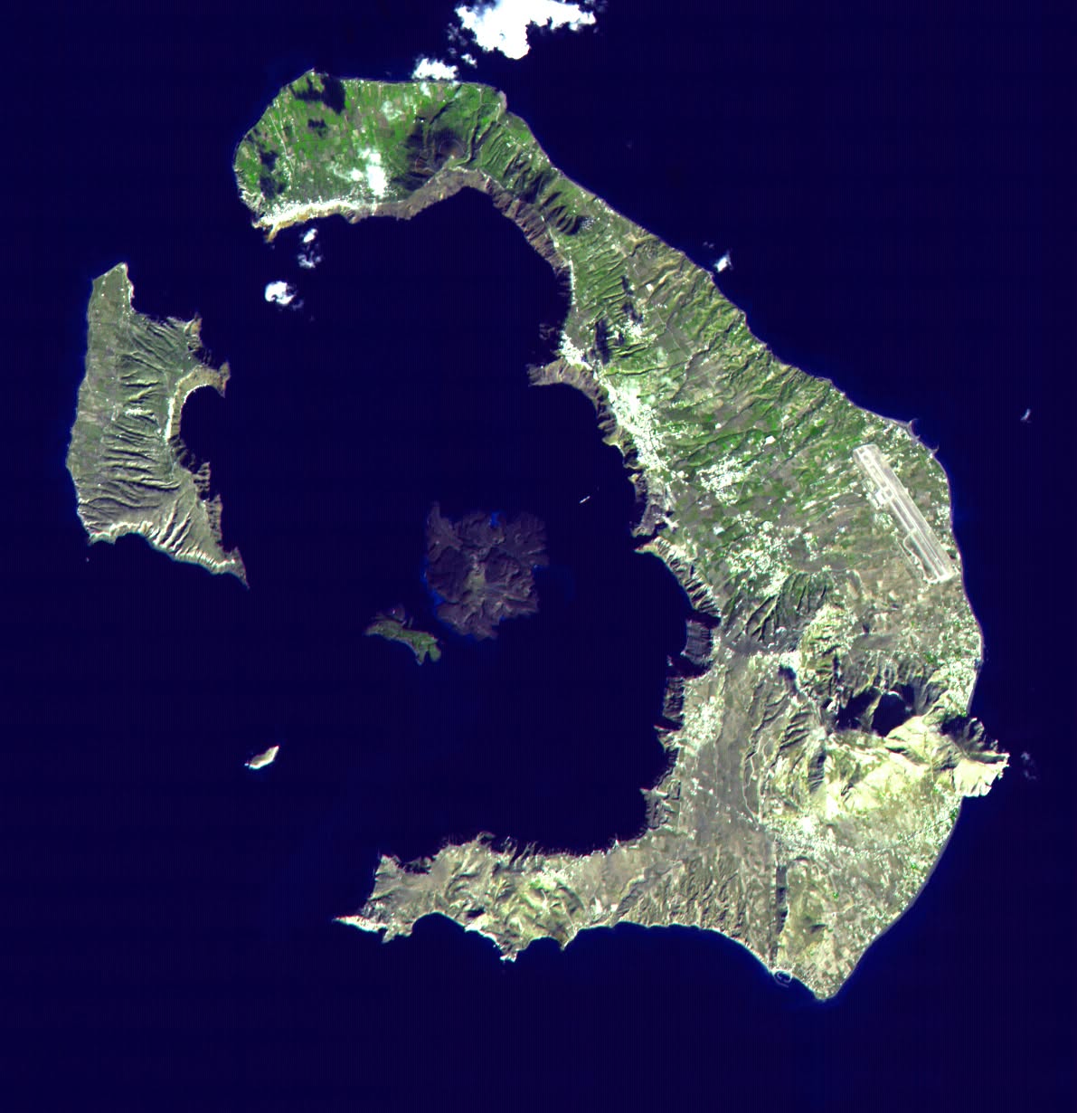Vue aérienne de l'île de Santorin