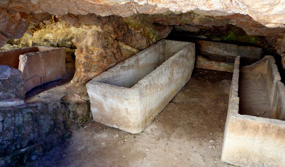 Nécropole de Puig des Molins à Ibiza