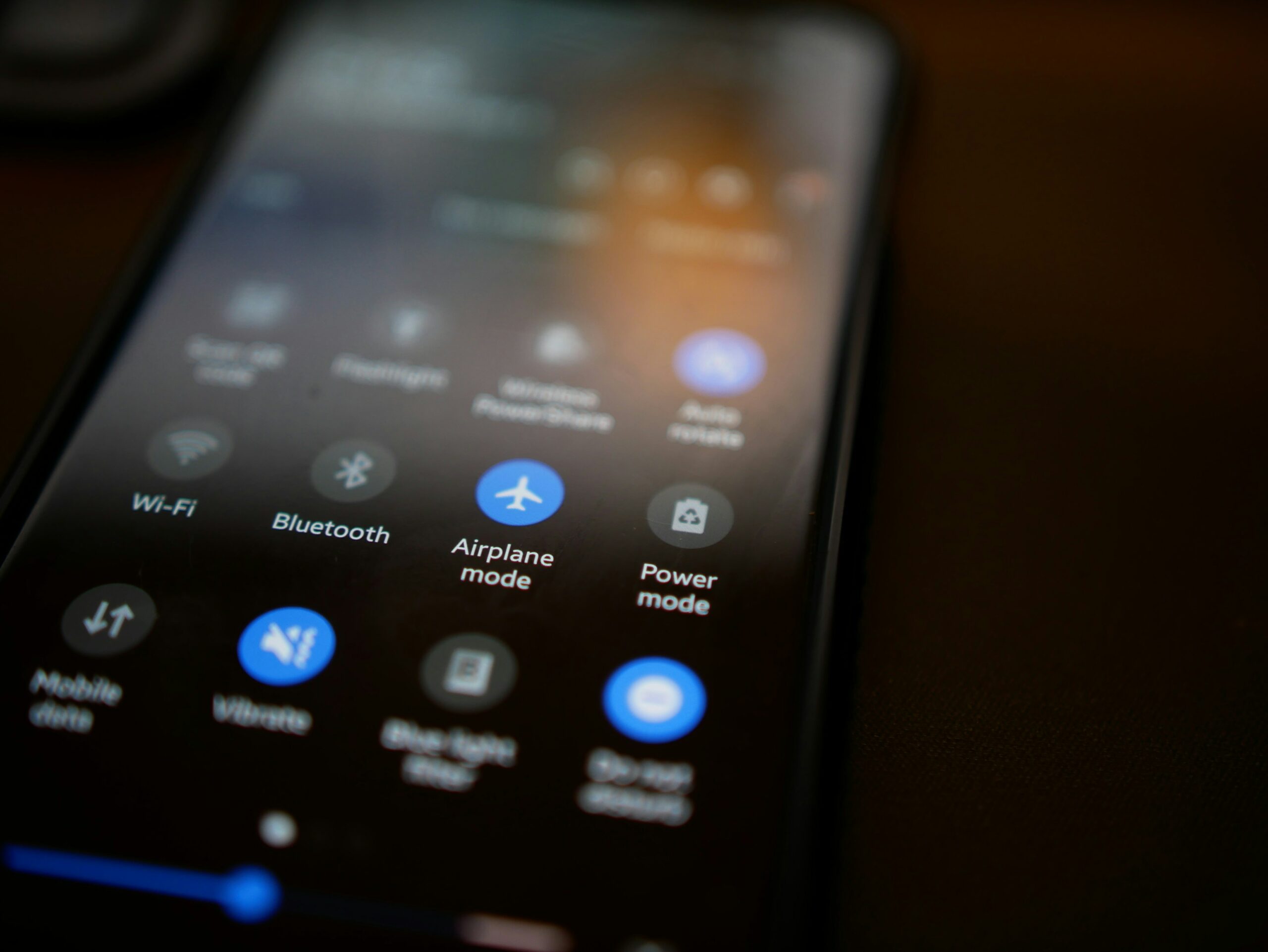 Téléphone avec le mode avion activé