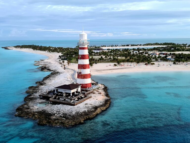 Phare d’Ocean Cay MSC Marine Reserve aux Bahamas