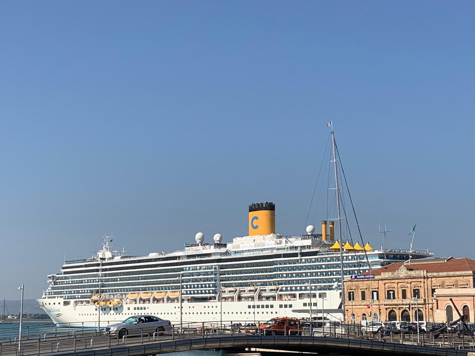 Port de Syracuse et secteur du Molo Sant’Antonio lors d’une escale de croisière