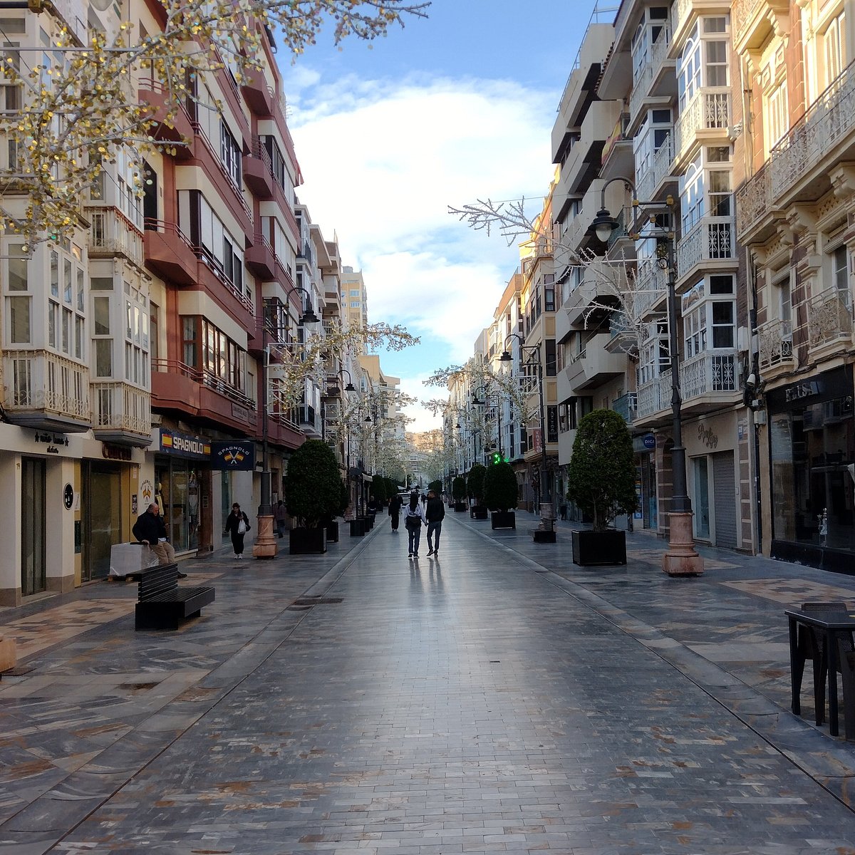 Calle Mayor piétonne dans le centre historique de Carthagène