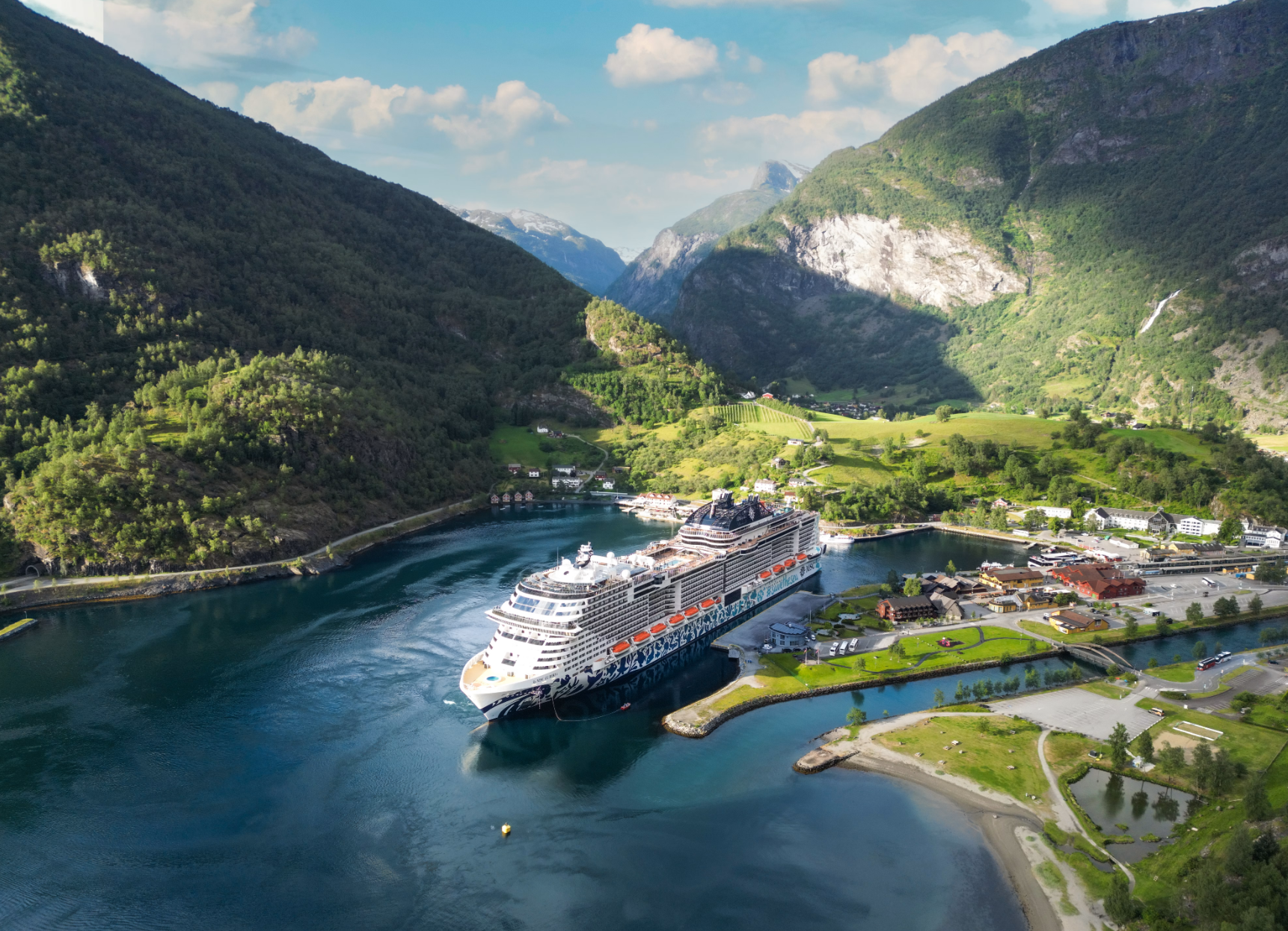 Paysage de fjord pendant une escale de croisière MSC