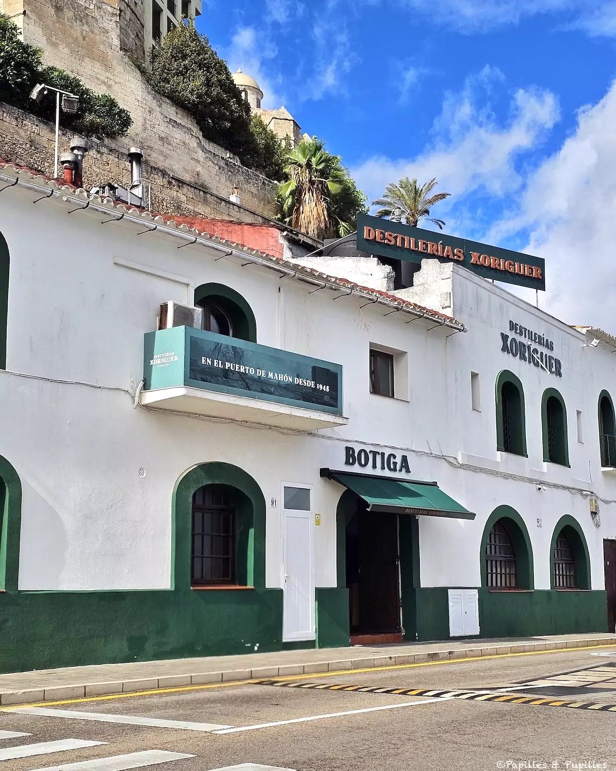 Distillerie de gin Xoriguer sur le port de Mahón