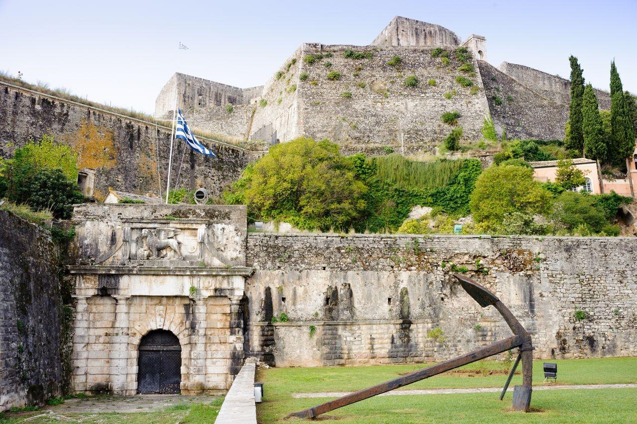Fort Nouveau de Corfou et ses murailles