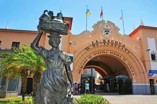 Mercado Nuestra Señora de África à Santa Cruz de Tenerife