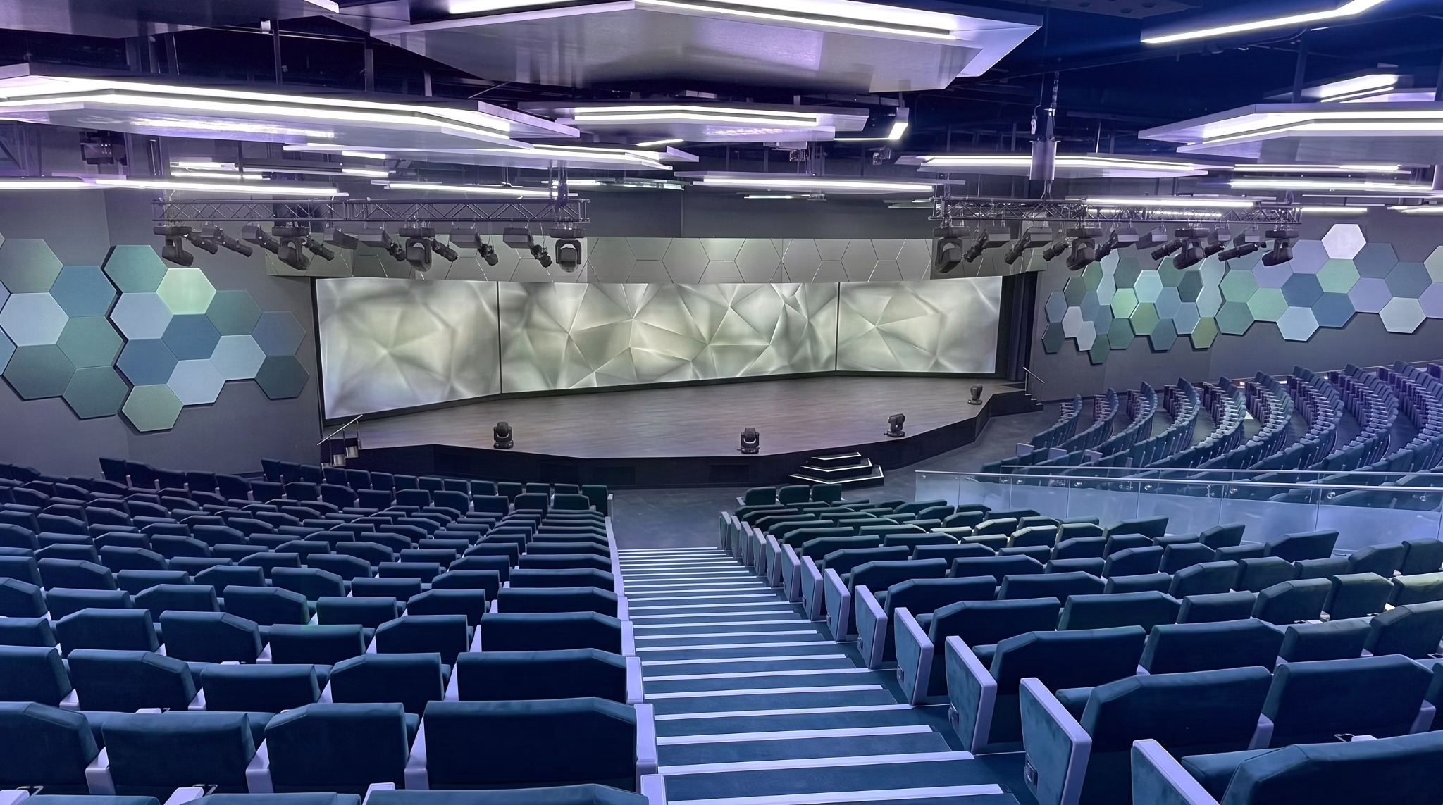 World Theatre du MSC World Asia