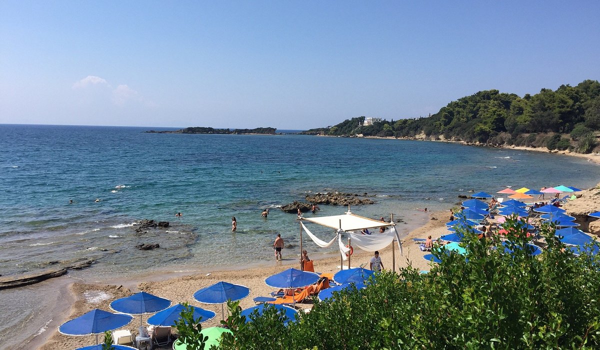 Plage et littoral près de Katakolon dans le Péloponnèse