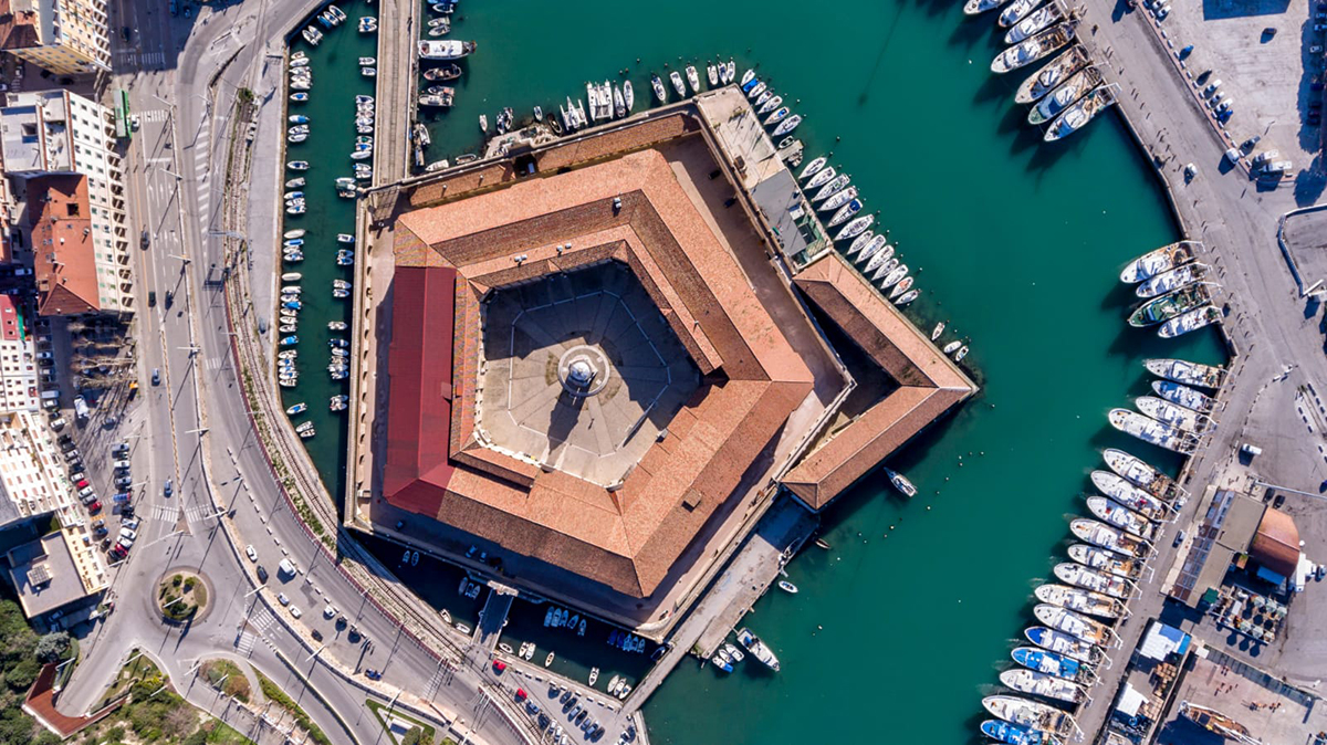 Mole Vanvitelliana sur le port d'Ancône