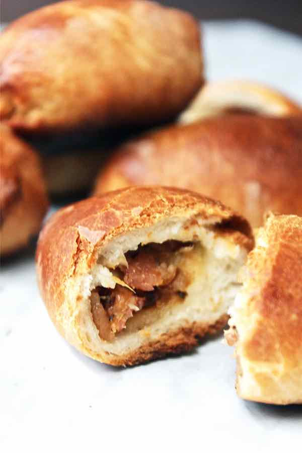 Pīrāgi, petits pains traditionnels lettons