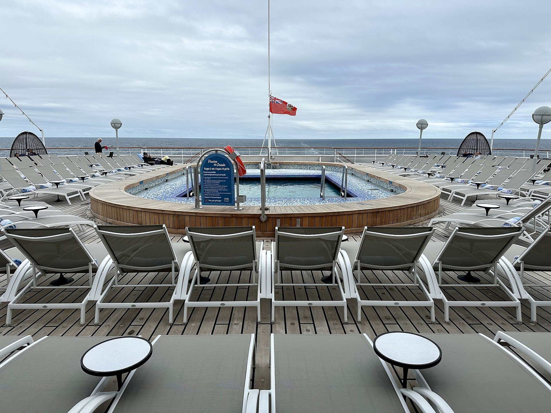 Piscine Le Grand Large à bord de Renaissance