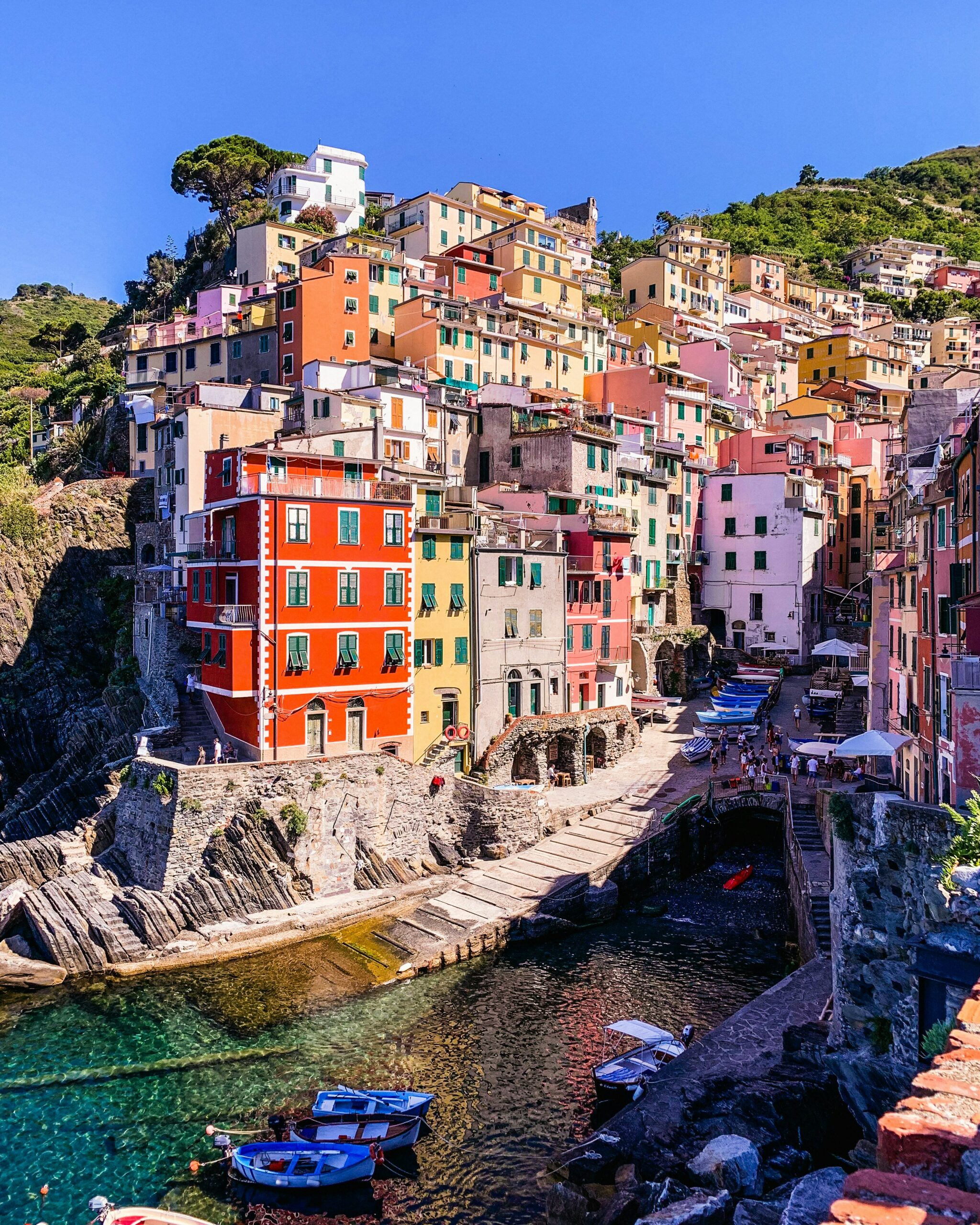 Riomaggiore et ses maisons colorées dans les Cinque Terre