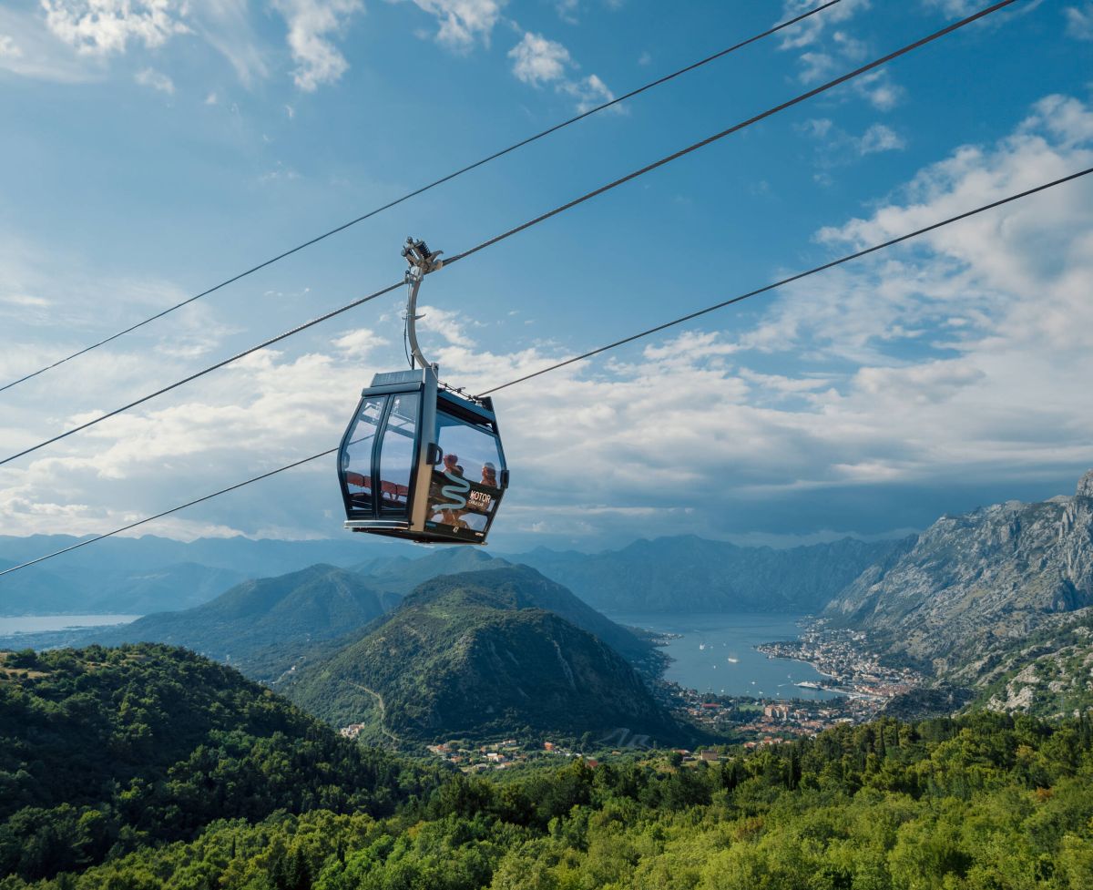 Téléphérique Kotor-Lovćen au-dessus de la baie de Kotor