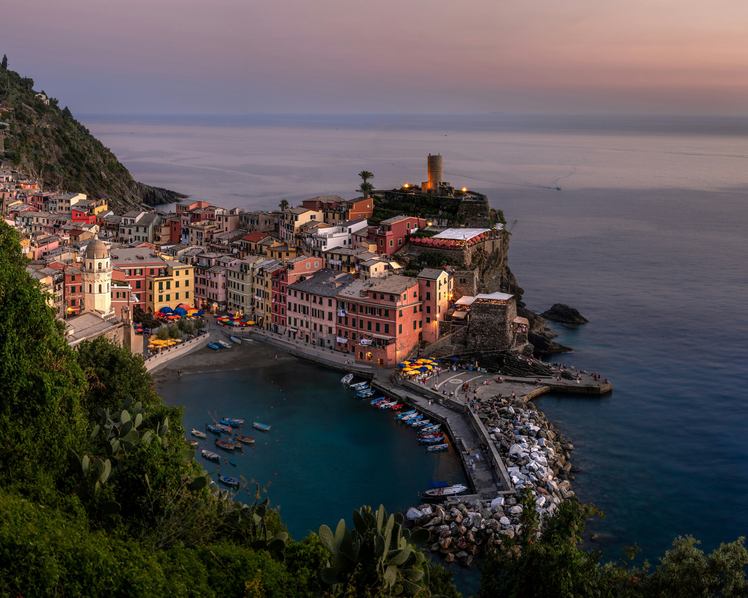Vernazza et son petit port dans les Cinque Terre